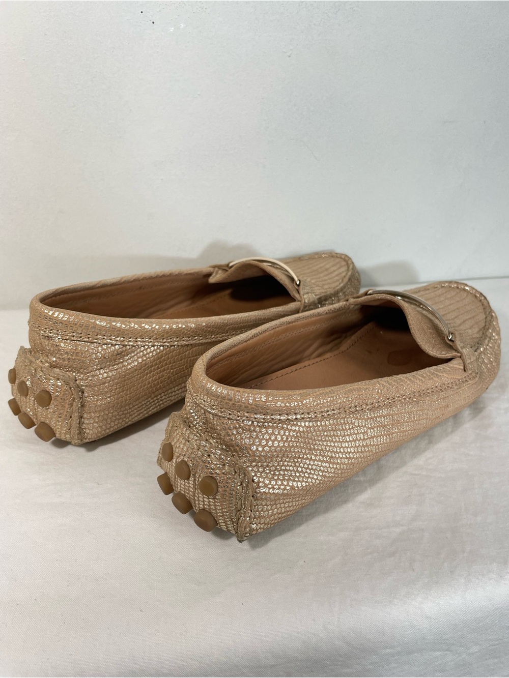 Coach Nola Gold Textured Leather Driving Loafers Size 8 B - Picture 8 of 15